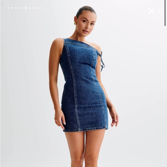 BAKER Off Shoulder Denim Mini Dress - Dark Blue from Meshki - Picture 4 of 6